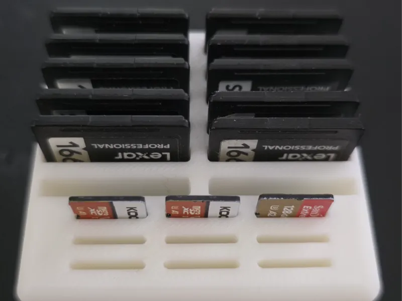 12x9 SD Desk Card Holder
