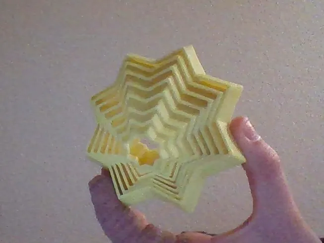 Bigger and better star fidget (8 rings)