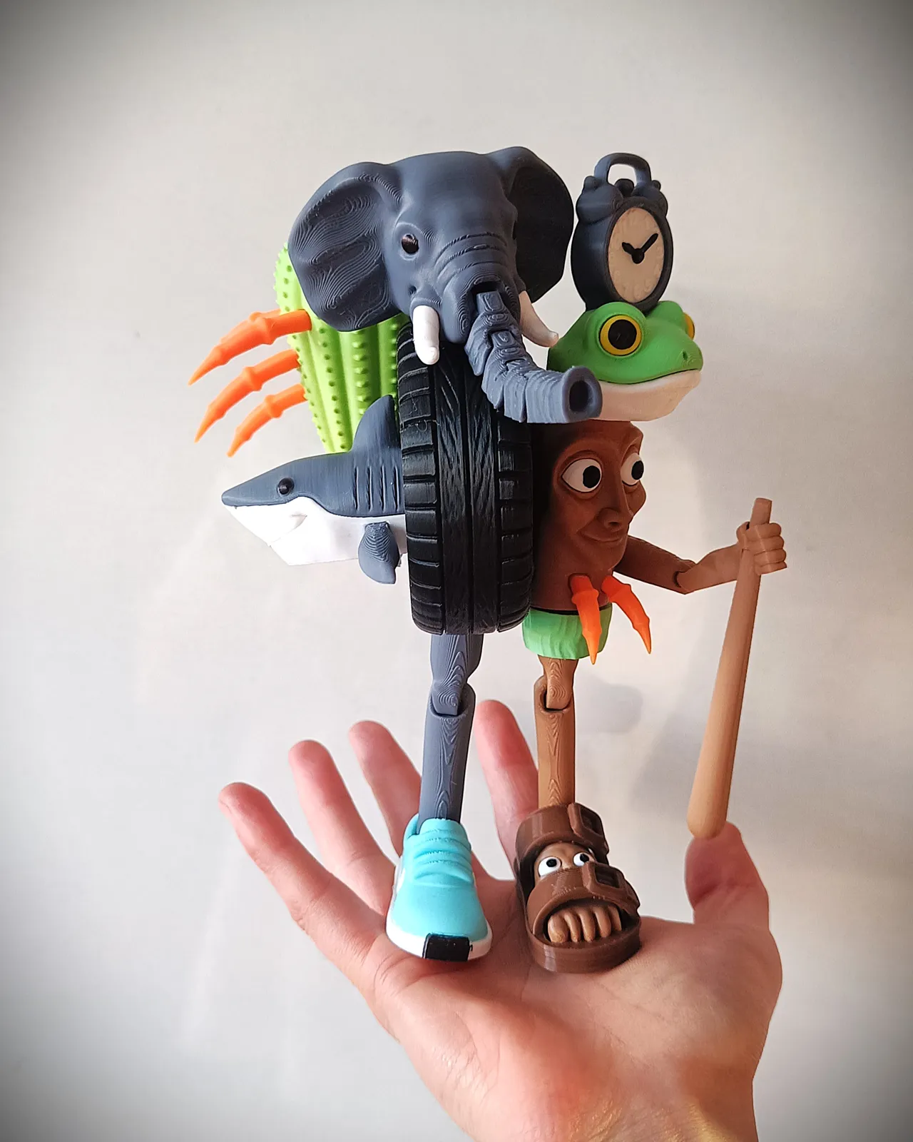 La Grande Combinazione articulated toy view 4