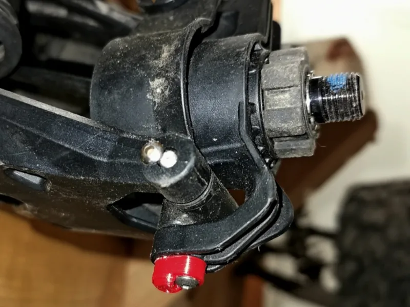 X-Maxx Hinge Pin Holder