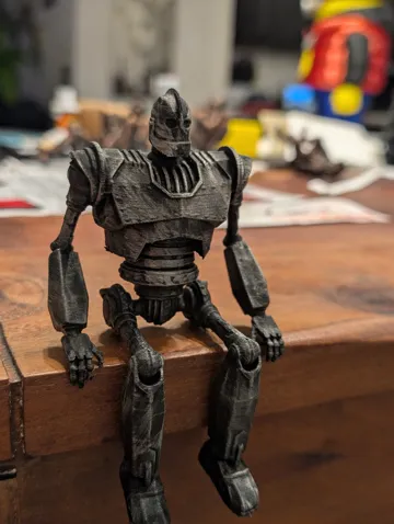Estante o repisa: The Iron Giant – Protective Desk & Shelf Sitter — vista de referencia 3