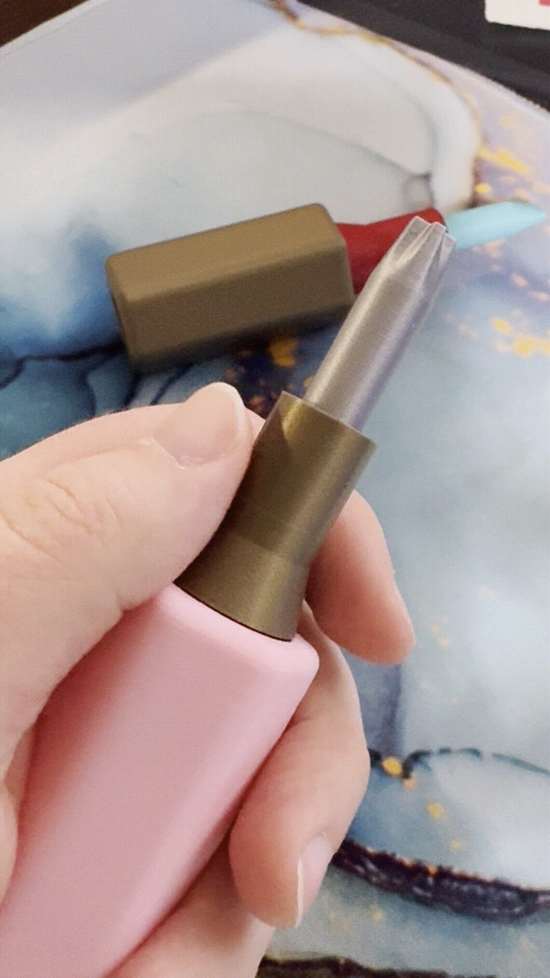 Useless Screwdriver (Screwdriver Spinner)