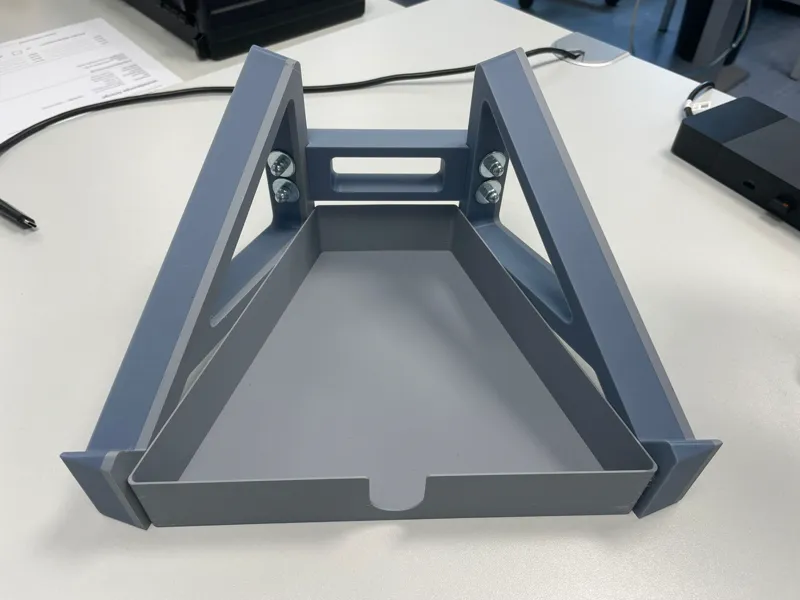 Laptop stand