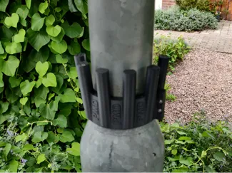PMD trashbag street lamppost clamp