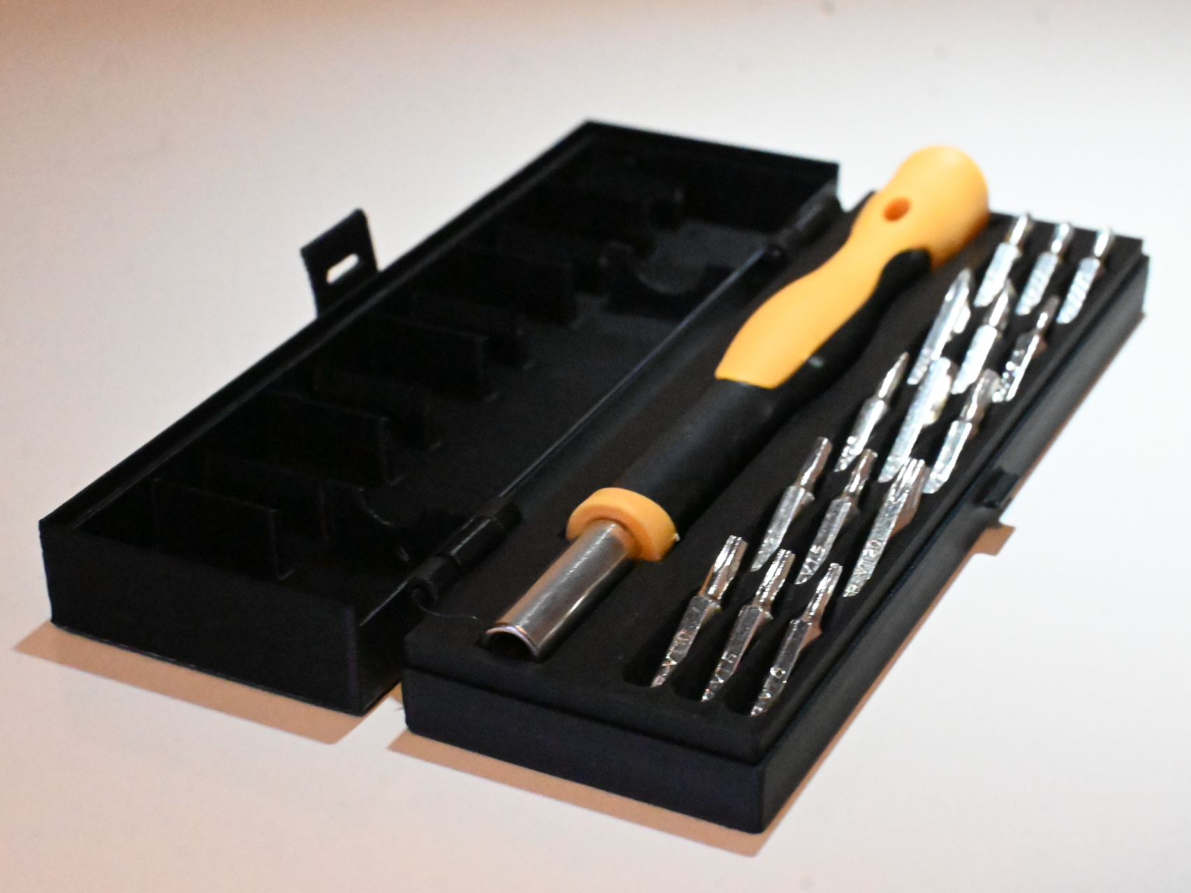 Aeron/BGS/Heifer 31-PCS Precision Screwdriver Case