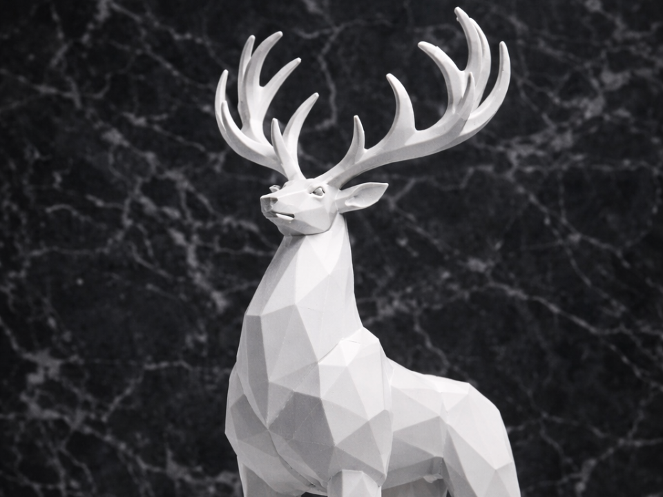 Low Poly Hirsch (Platzhirsch)