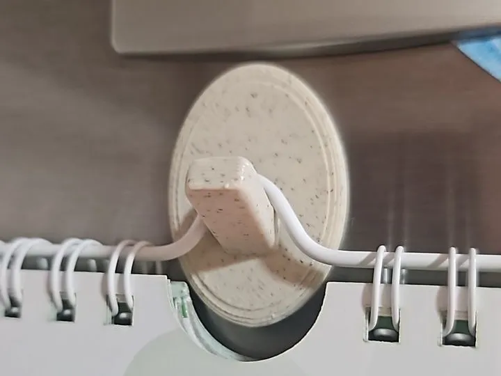 IMAN NEVERA CON GANCHO PARA CALENDARIO (SIMPLE)