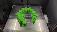 Dragon articulé feuille de cannabis — photo 4