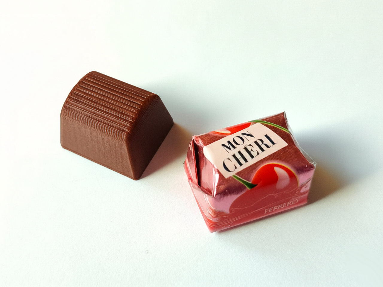 Mon Chéri, keychain and fridge magnet