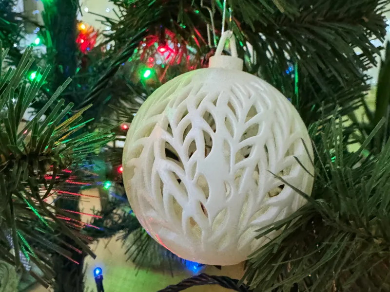 Christmas Ornament Bauble | Organic Leaf
