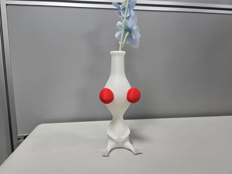 白色皮克敏花瓶