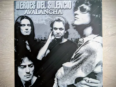 Album cover of AVALANCHA, by Héroes del Silencio