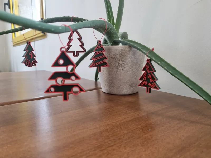 Christmas tree ornaments - Décorations de noël