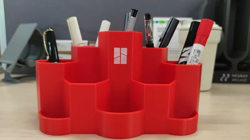 Pen Container