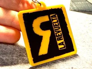 Llavero logotipo LA REVUELTA, de RTVE