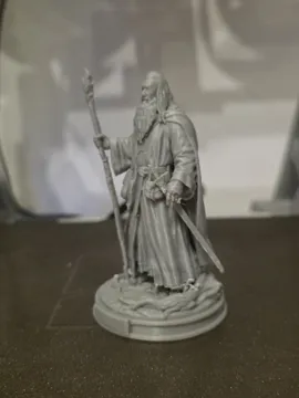 Figura decorativa: Gandalf the Grey – Wizard of Middle-earth — vista de referencia 3