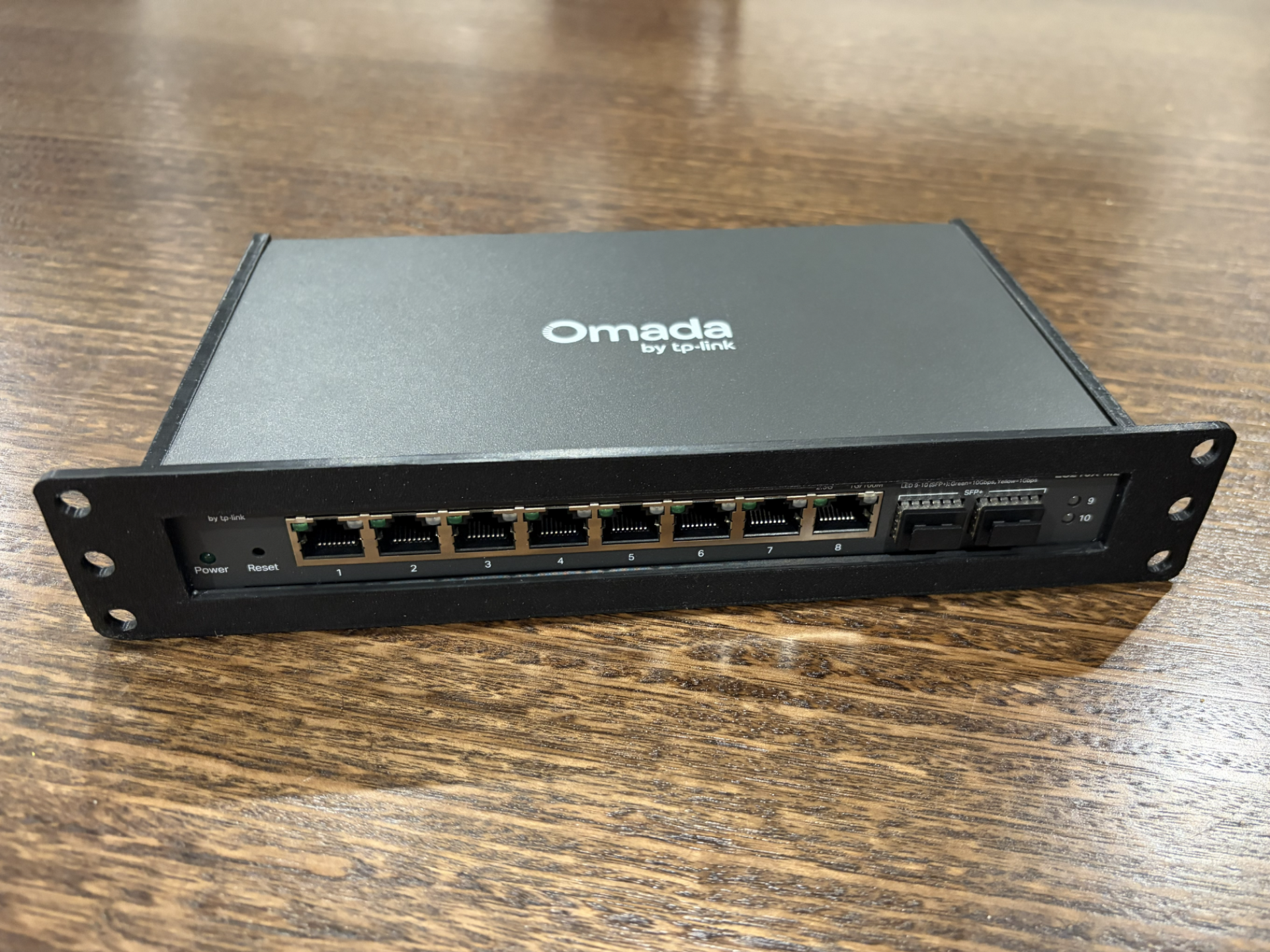 Lab Rax TP-Link Omada ES210X-M2 switch rack