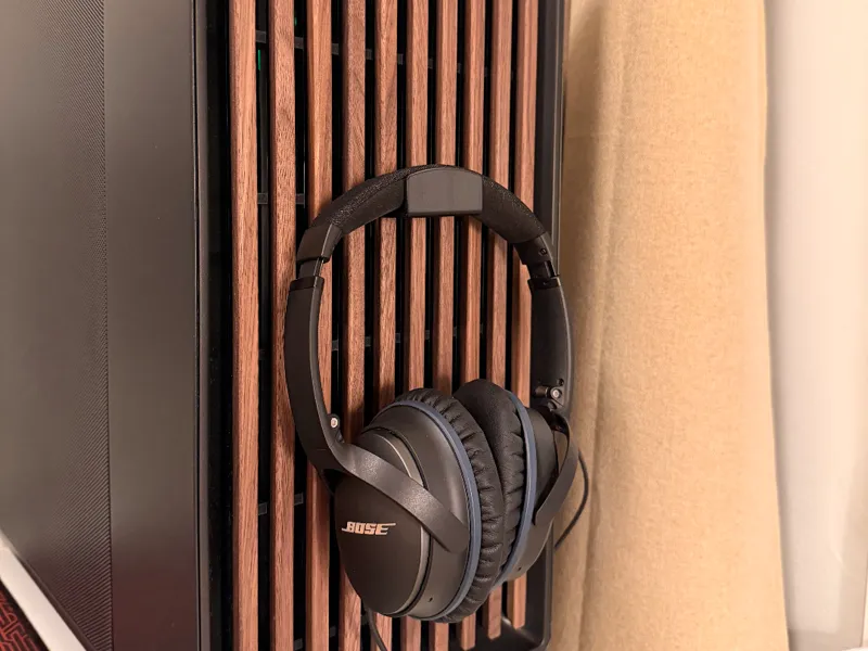 Headphone Holder for Fractal North PC Case