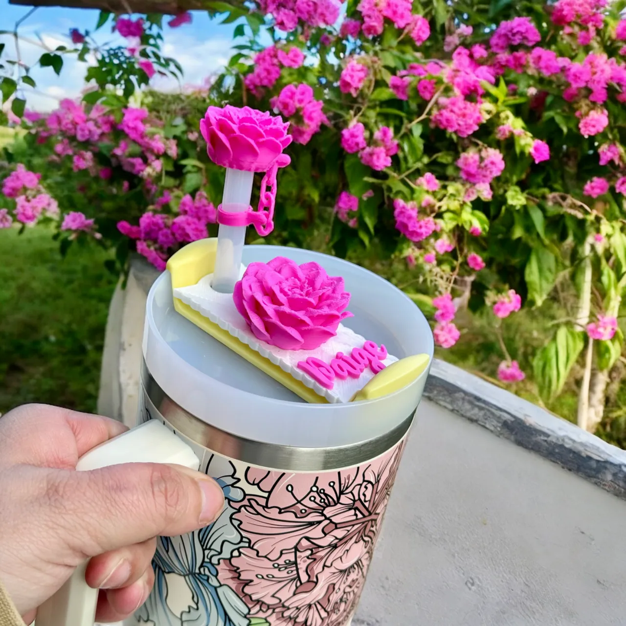 Peony Stanley Straw Topper with Chain view 2