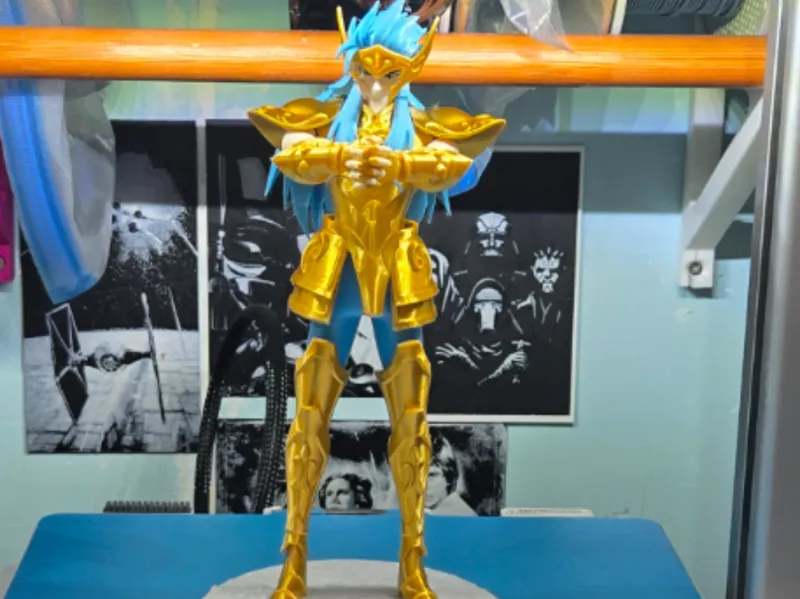 chevalier du zodiaque du verseau armure d'or