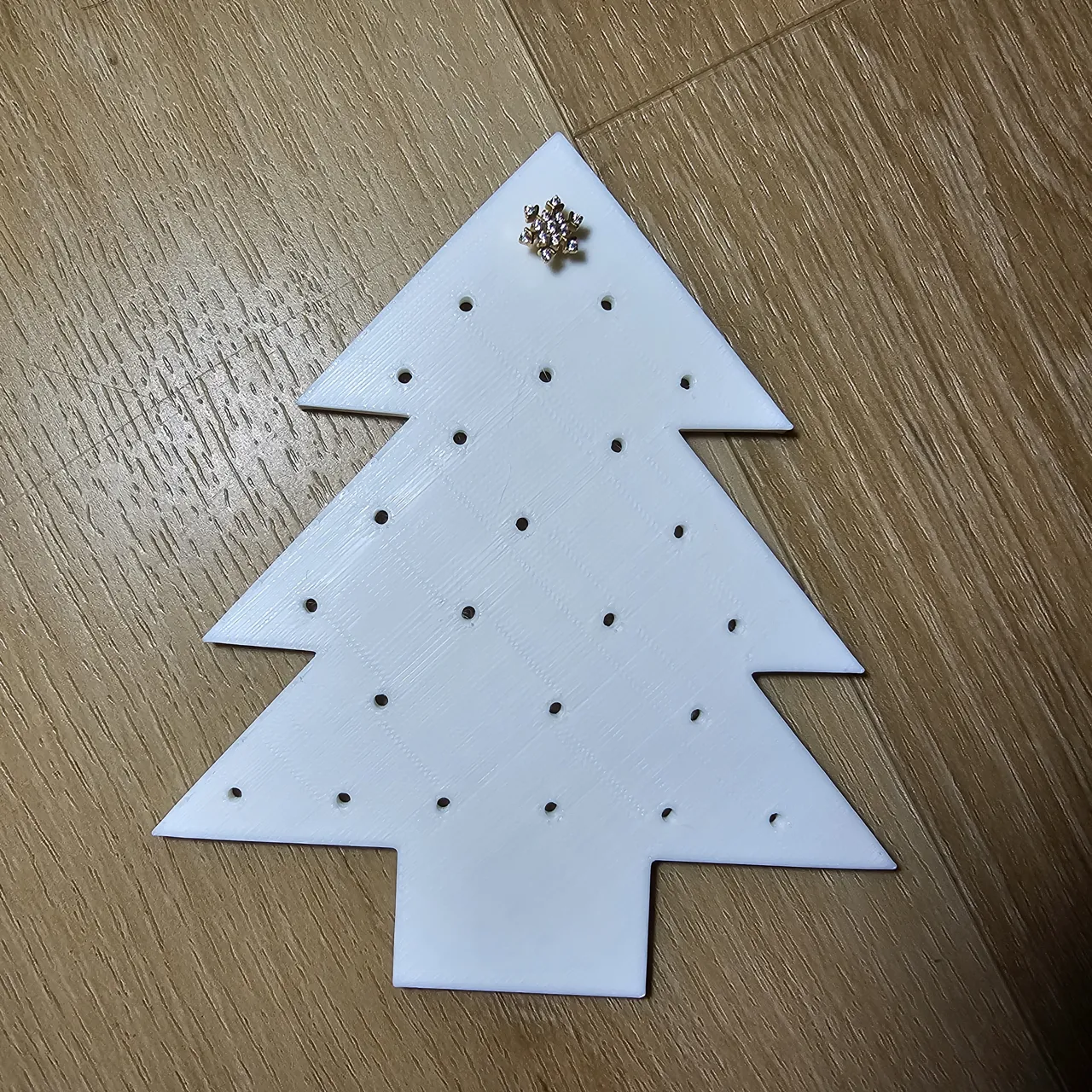 Earring tree view 4