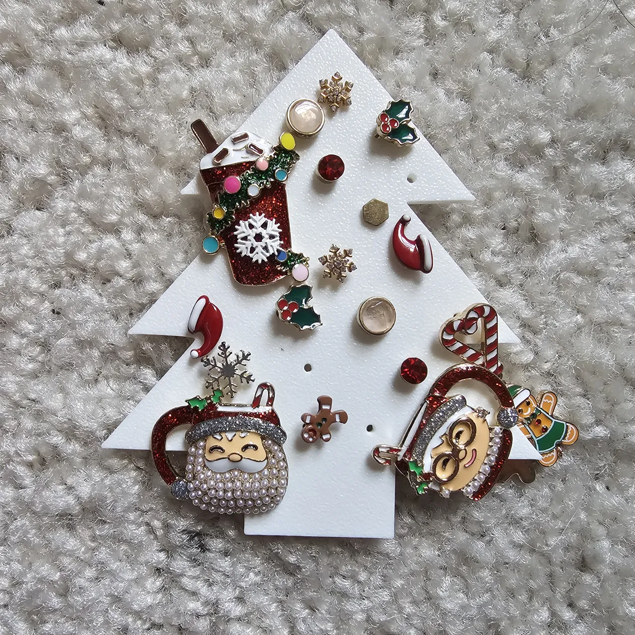 Earring tree view 3
