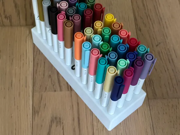 Range-stylos pour set de 48 feutres fins