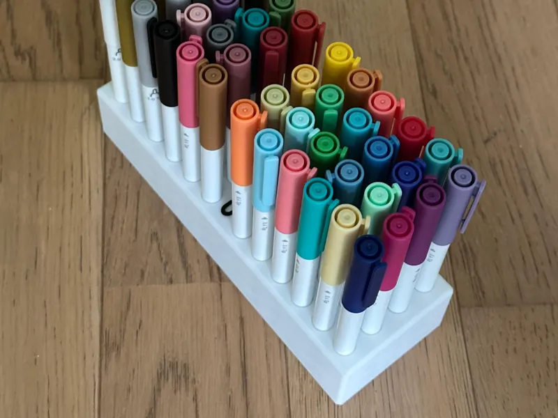 48-Farben Stiftehalter