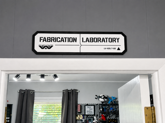 FABRICATION LABORATORY Room Sign - Aliens theme