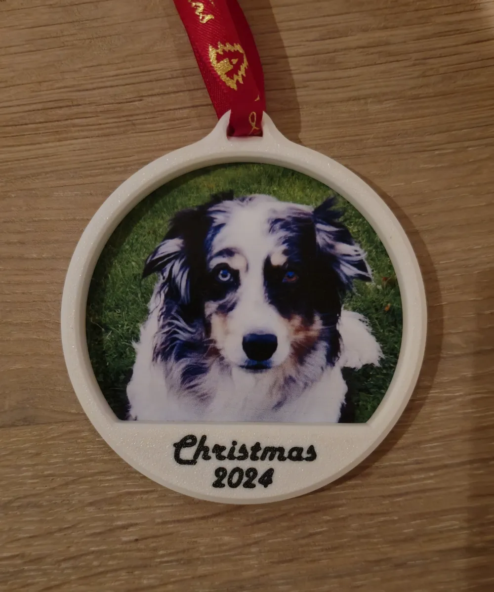 Christmas 2024 Ornament picture frame by imsyntetic MakerWorld