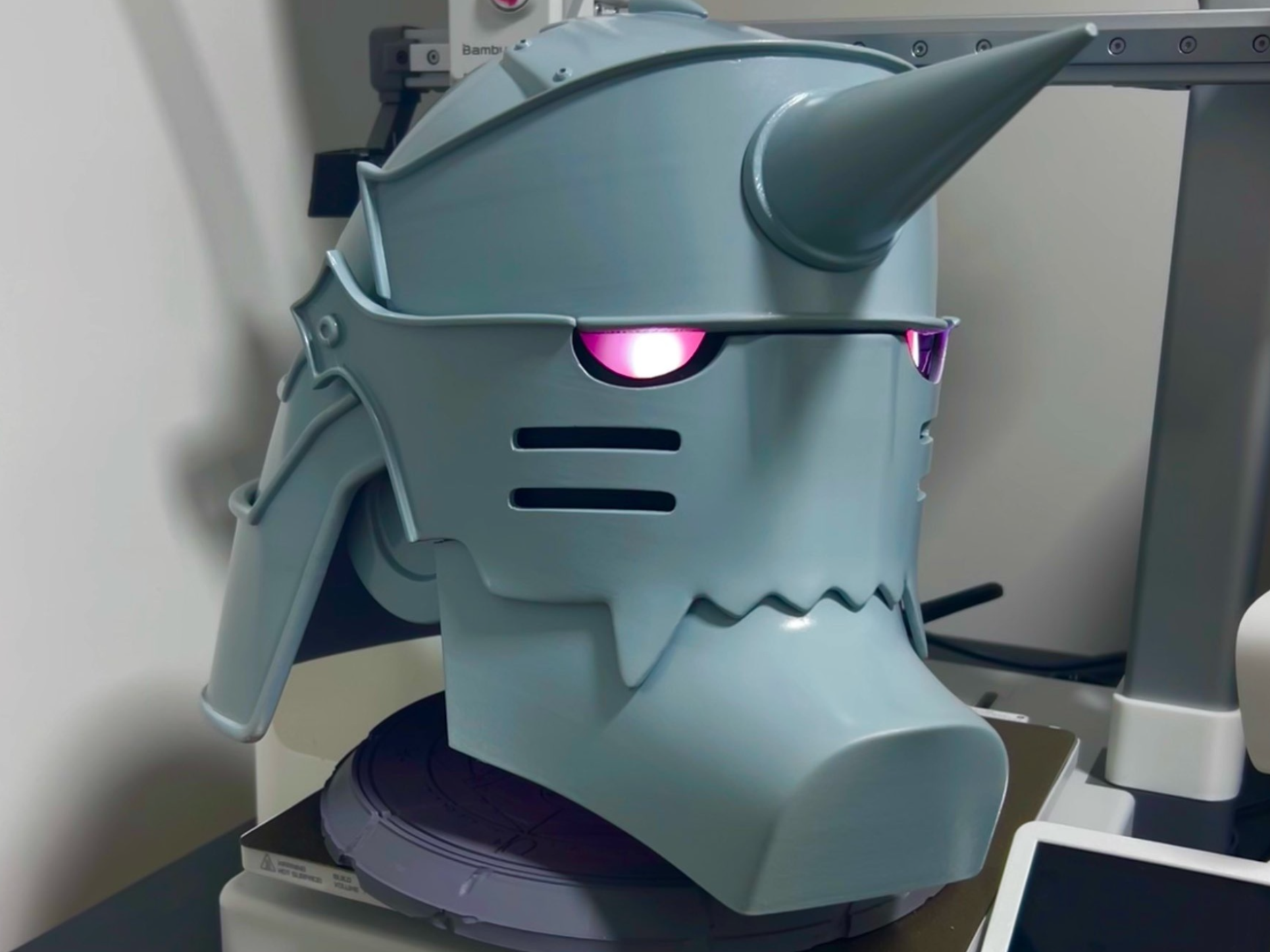Alphonse Helm w/ Stand