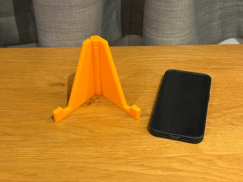 Foldable Cellphone Stand
