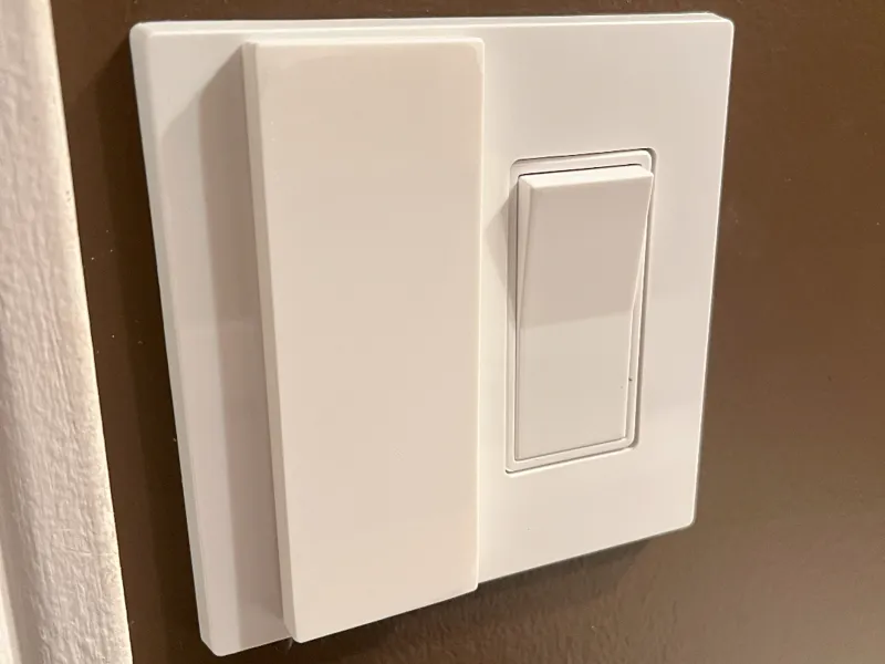 Decora Rocker Switch Cover - For screwless plates