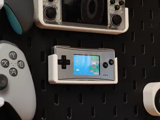 Gameboy micro Skadis Mount