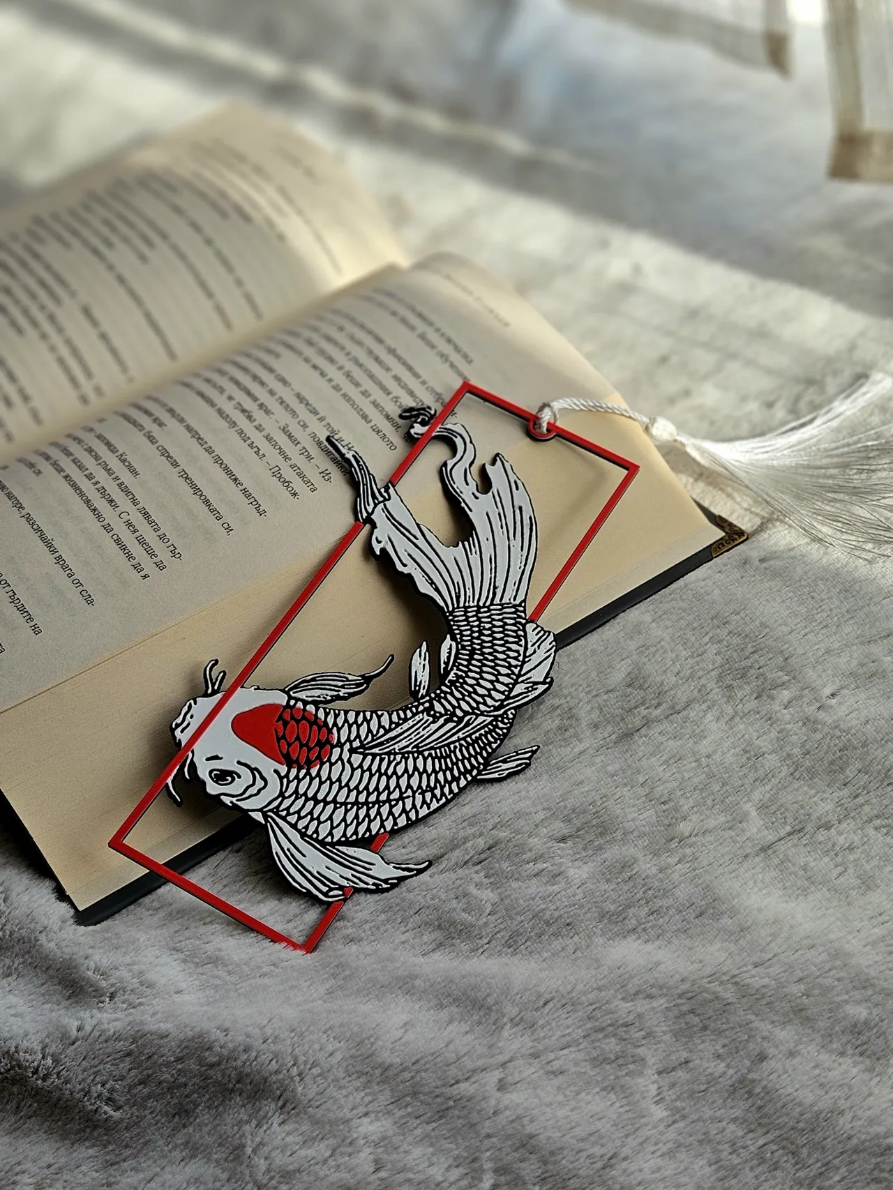 Tancho Koi [Framed] - Bookmark view 4