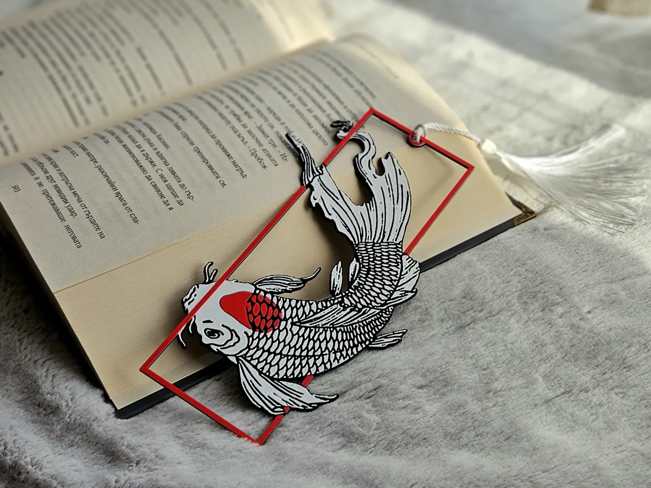 Tancho Koi [Framed] - Bookmark view 3