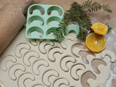 Multi Cookie Cutter – Crescent Cookies Mold