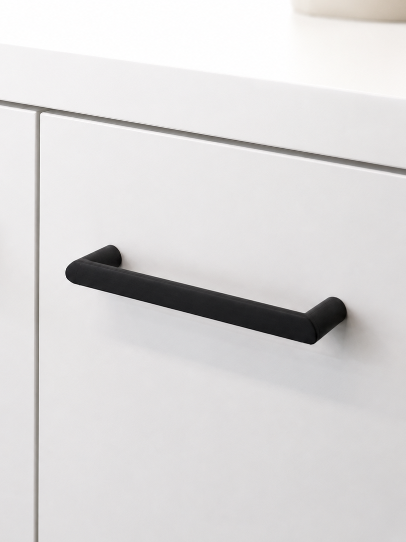 Minimalistischer Möbelgriff | 96–192mm Lochabstand