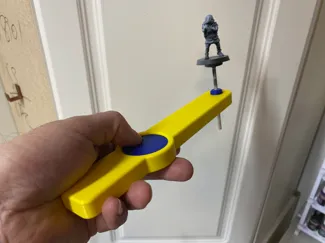 Rotating Painting Tool for Miniatures