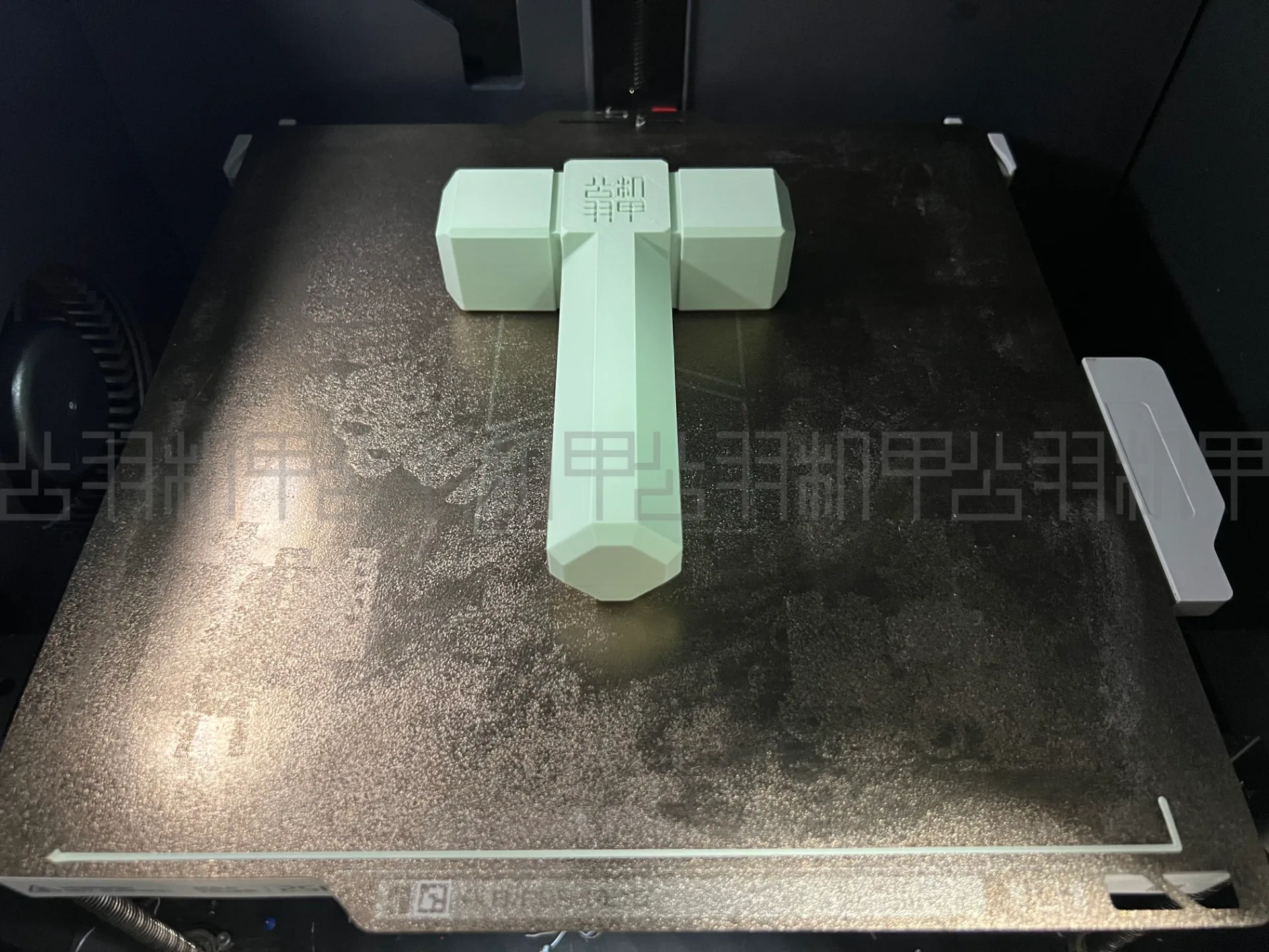 Miniatura 1 do modelo 3D 工具锤——解决拼装费手问题