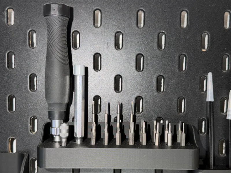 Screwdriver organizer x ikea skadis