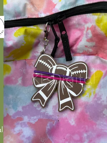 Accesorio para sujetar ligas de cabello: Football Bow Hair Tie Holder — vista de referencia 2