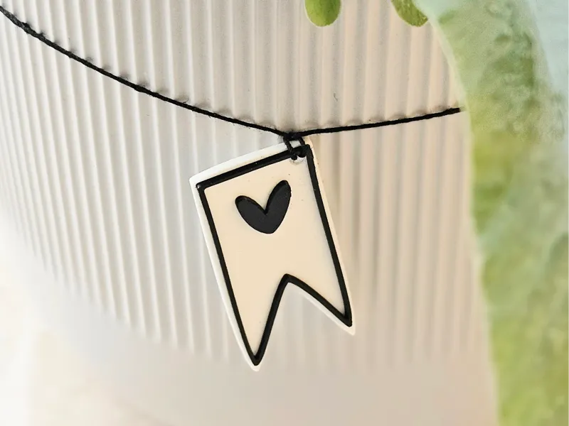 Mini Flag Tag – 3D Printed Gift Tag with Heart