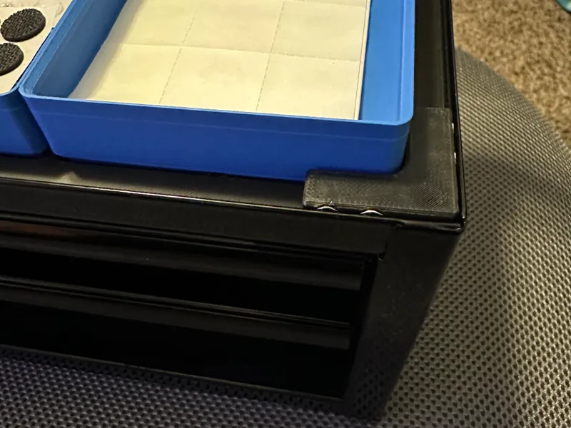 US General Mini Magnet Closure
