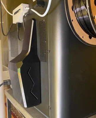 A trash can for collecting poop for P1S