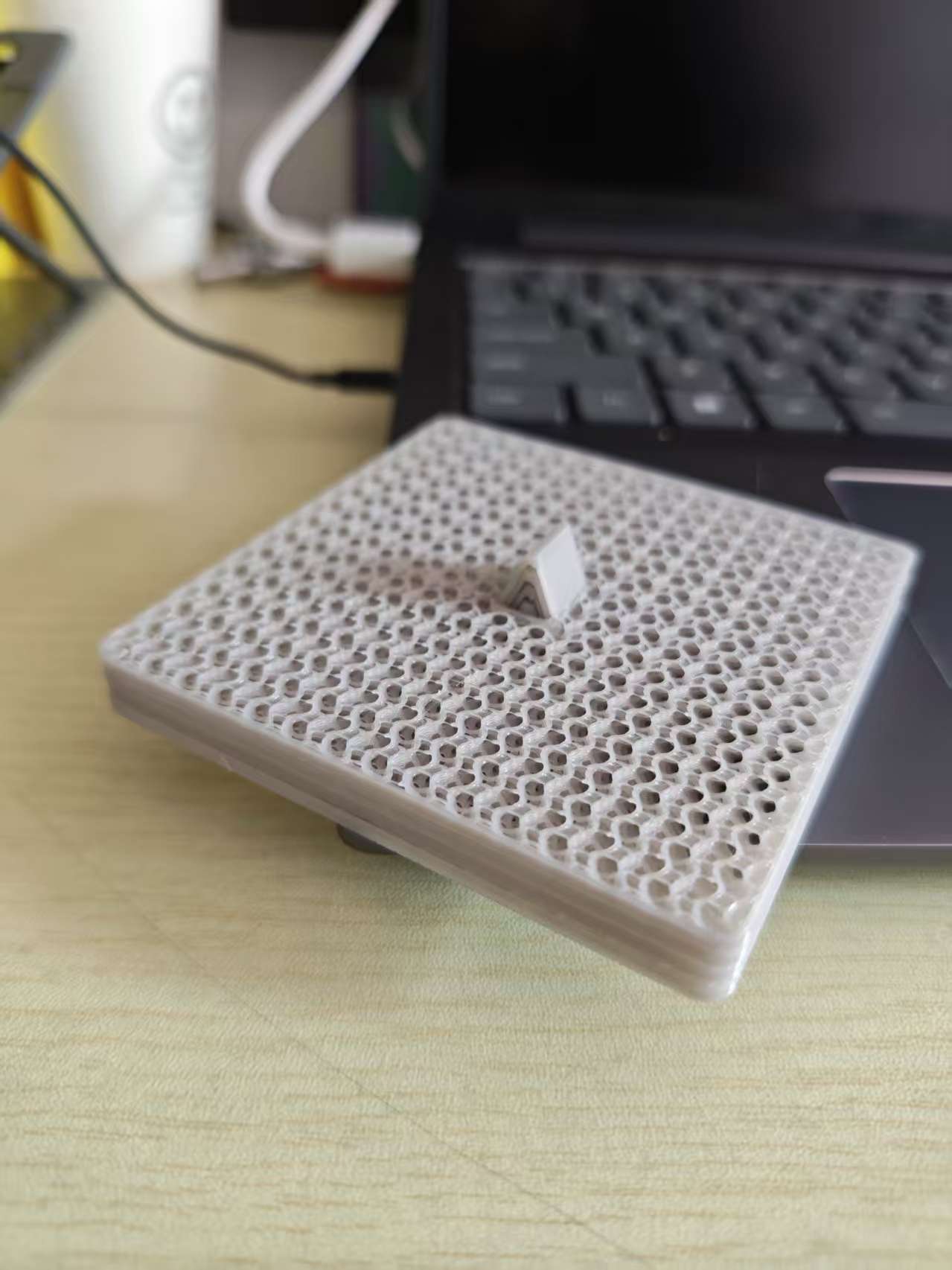 Miniatura 3 do modelo 3D 80X80一次性地漏（请按详情打印设置打印）