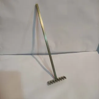 Simple Back Scratcher/Small Rake-no support needed