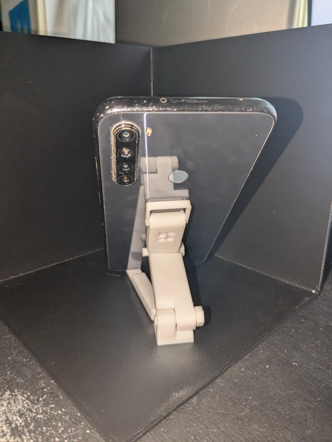 Bambu Lab Mini Phone Stand view 4