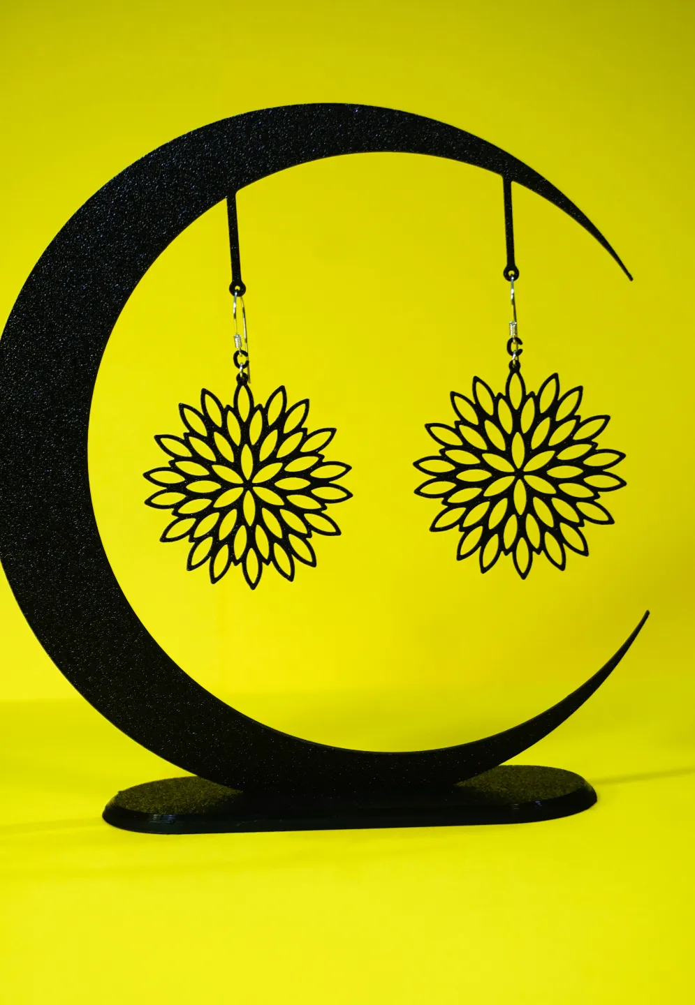 Earrings flower view 2