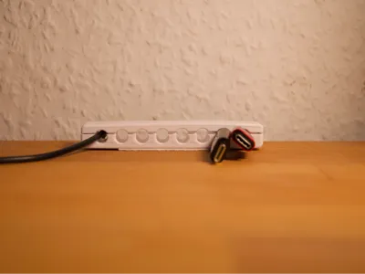 Cable holder for the desk 8 USB cables v1